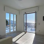 Seaside Dream View-private Beachfront Terrace Appartamento *