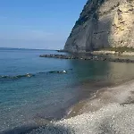 Seaside Dream View-private Beachfront Terrace Appartamento