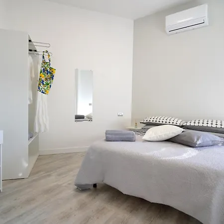 Апартаменты Seaside Dream View Мета